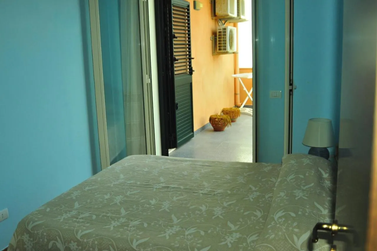 Semesterbostad Casa Vacanze Antares Portopalo Di Capo Passero